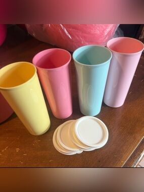 Tupperware Straight Side Tumblers